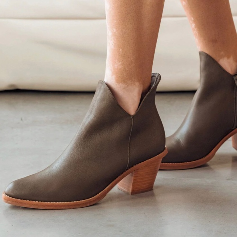 SOLD Poppy Barley 2.5 Ankle Boots - Brown